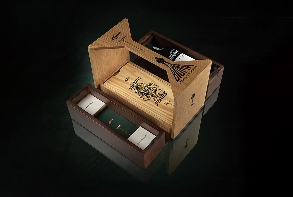 國際包裝設(shè)計分享學(xué)習(xí)｜Niepoort Bioma Vintage 2017紅酒包裝設(shè)計